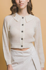 Short collard sweater