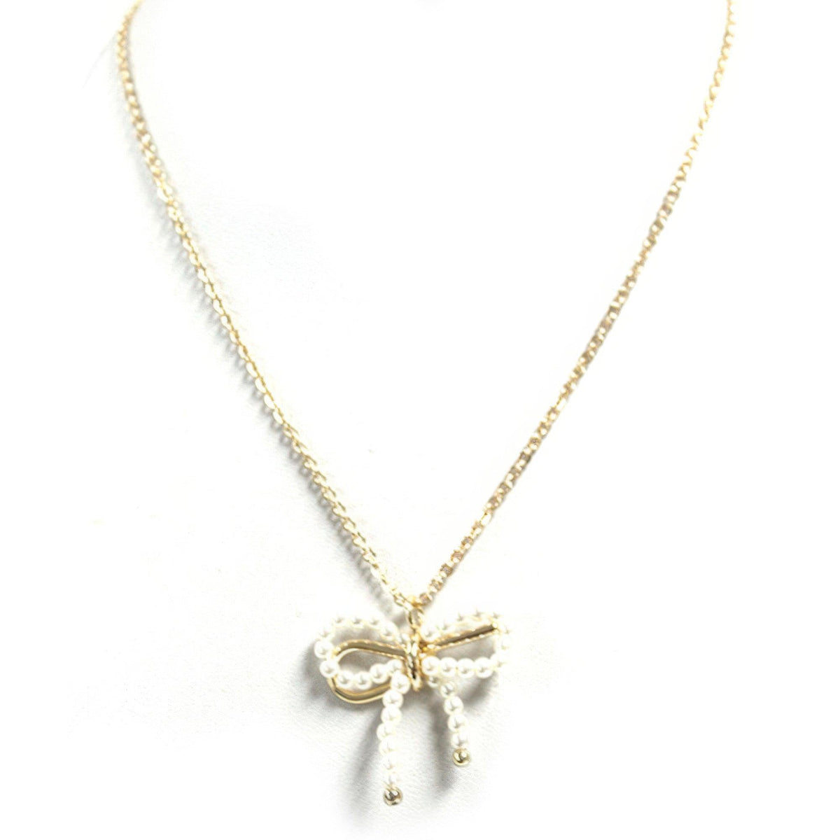 Pearl Ribbon Pendant Necklace